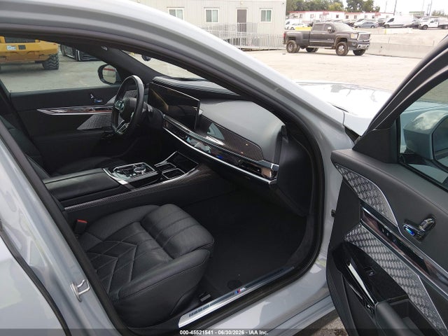Продаж на аукціоні авто 2024 Bmw I7 Edrive50, vin: WBY43EJ06RCP27321, номер лоту: 45521541
