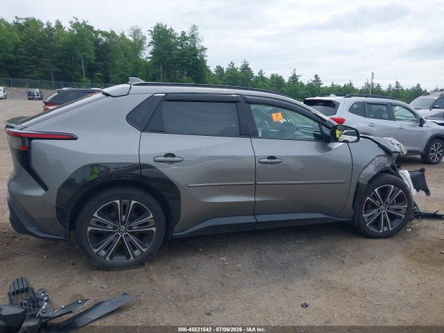 Toyota Bz4x Limited 2023 JTMABABA2PA003870 Image 13
