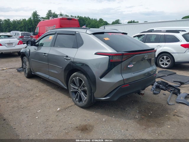 Toyota Bz4x Limited 2023 JTMABABA2PA003870 Image 3