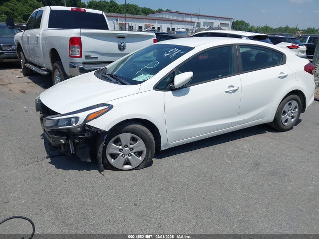 KIA FORTE LX 2018 3KPFK4A72JE218957 Image 2