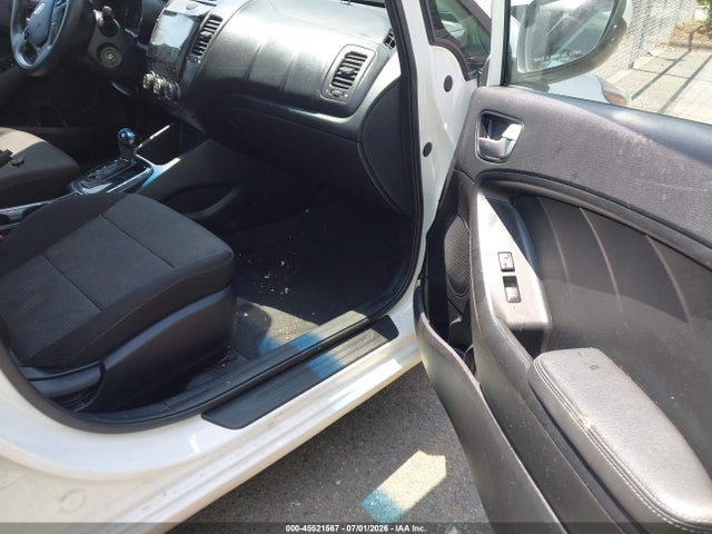 KIA FORTE LX 2018 3KPFK4A72JE218957 Image 5