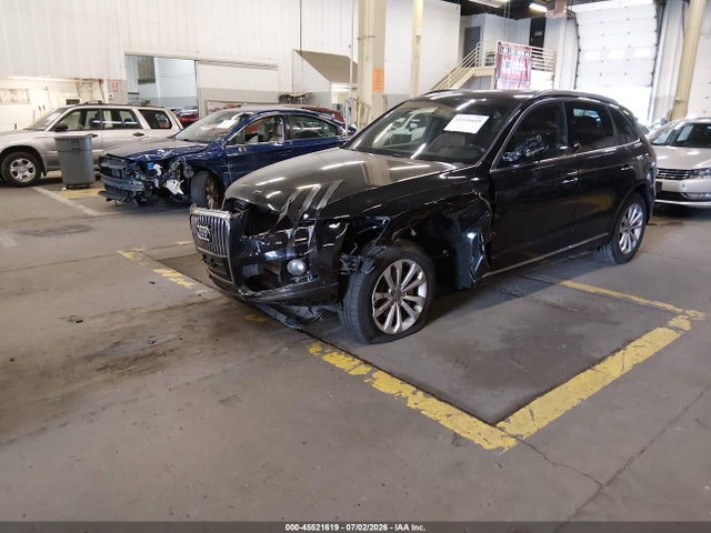 Audi Q5 2.0t Premium 2016 WA1C2AFP3GA019366 Image 2