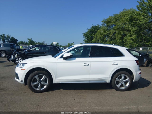2020 Audi Q5 Premium Plus 45 Tfsi Quattro S Tronic მანქანა იყიდება აუქციონზე, vin: WA1BNAFY3L2019819, აუქციონის ნომერი: 45521628