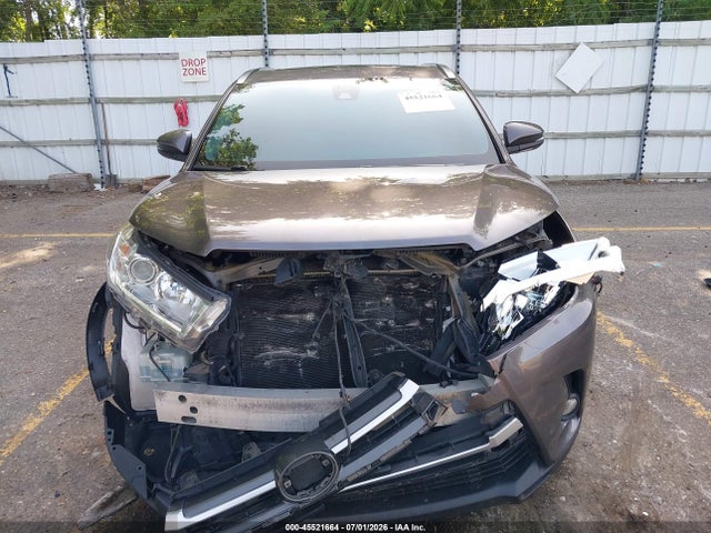 5TDJZRFH3HS473878 Toyota Highlander Xle