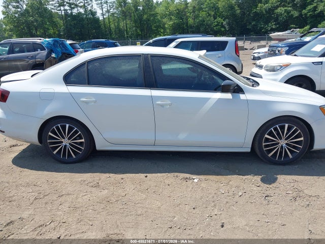 45521671 :رقم المزاد ، 3VWD17AJ9GM394066 vin ، 2016 Volkswagen Jetta 1.8t Sport مزاد بيع
