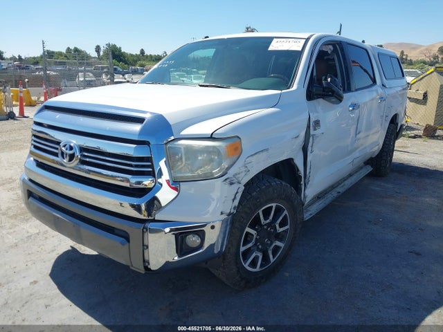 45521705 :رقم المزاد ، 5TFAY5F1XHX649396 vin ، 2017 Toyota Tundra 1794 5.7l V8 مزاد بيع