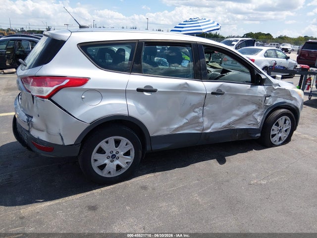 45521710 :رقم المزاد ، 1FMCU0F73FUC55972 vin ، 2015 Ford Escape S مزاد بيع