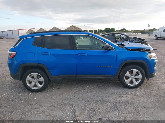 45521770 :رقم المزاد ، 3C4NJCBB5NT177785 vin ، 2022 Jeep Compass Latitude Fwd مزاد بيع