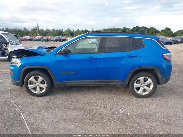 45521770 :رقم المزاد ، 3C4NJCBB5NT177785 vin ، 2022 Jeep Compass Latitude Fwd مزاد بيع