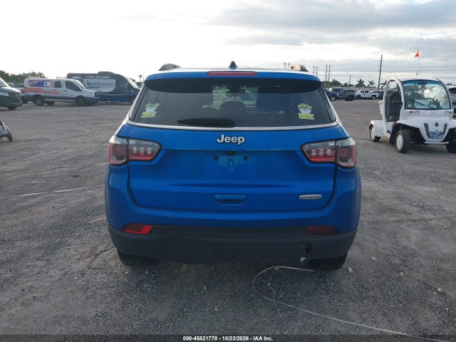 45521770 :رقم المزاد ، 3C4NJCBB5NT177785 vin ، 2022 Jeep Compass Latitude Fwd مزاد بيع