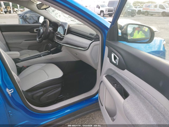 45521770 :رقم المزاد ، 3C4NJCBB5NT177785 vin ، 2022 Jeep Compass Latitude Fwd مزاد بيع