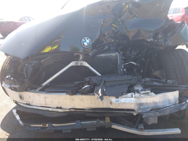 2022 Bmw 330e Xdrive მანქანა იყიდება აუქციონზე, vin: 3MW5P9J06N8C33749, აუქციონის ნომერი: 45521771