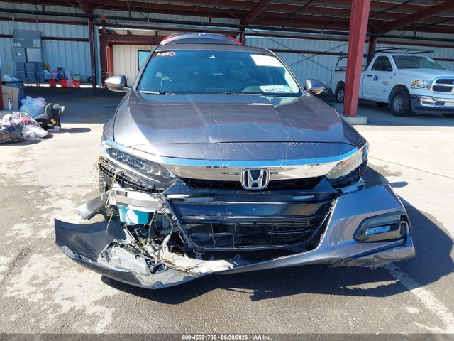 1HGCV1F98JA181341 Honda Accord Touring