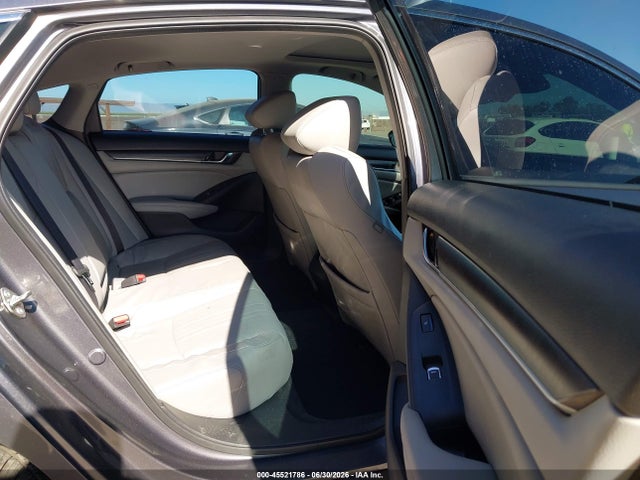 1HGCV1F98JA181341 Honda Accord Touring