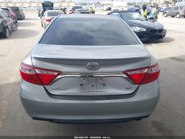 4T1BF1FK1HU713947 Toyota CAMRY SE