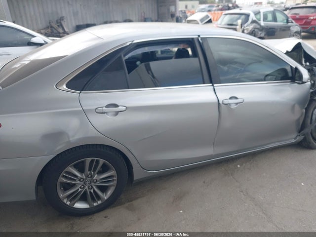4T1BF1FK1HU713947 Toyota CAMRY SE