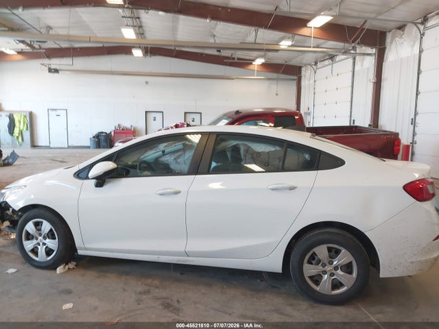Продажа на аукционе авто 2018 Chevrolet Cruze Ls Auto, vin: 1G1BC5SM1J7105175, номер лота: 45521810