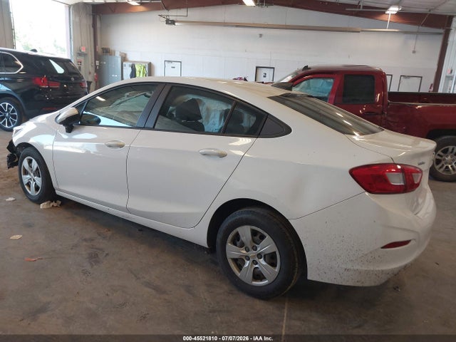 Продажа на аукционе авто 2018 Chevrolet Cruze Ls Auto, vin: 1G1BC5SM1J7105175, номер лота: 45521810