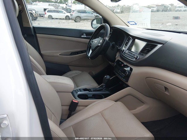 2017 Hyundai Tucson Limited მანქანა იყიდება აუქციონზე, vin: KM8J33A28HU423776, აუქციონის ნომერი: 45521817