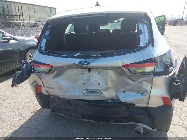 45521887 :رقم المزاد ، 1FMCU9J9XLUA15505 vin ، 2020 Ford Escape Titanium مزاد بيع