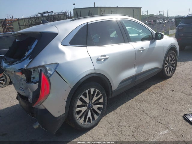 45521887 :رقم المزاد ، 1FMCU9J9XLUA15505 vin ، 2020 Ford Escape Titanium مزاد بيع