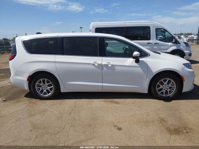 2023 Chrysler Pacifica Touring L მანქანა იყიდება აუქციონზე, vin: 2C4RC1BGXPR571879, აუქციონის ნომერი: 45521897