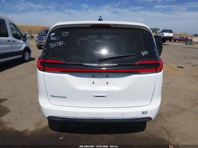 Продажа на аукционе авто 2023 Chrysler Pacifica Touring L, vin: 2C4RC1BGXPR571879, номер лота: 45521897