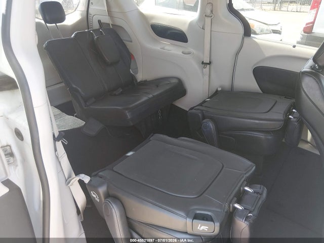 Auction sale of the 2023 Chrysler Pacifica Touring L, vin: 2C4RC1BGXPR571879, lot number: 45521897