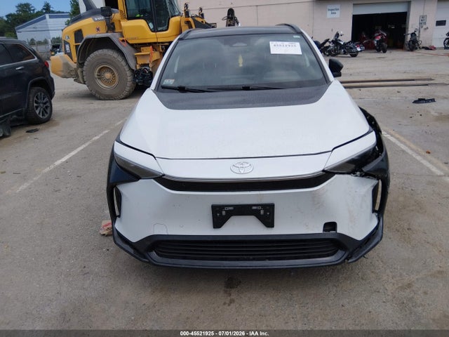 JTMABACAXPA031768 Toyota BZ4X XLE