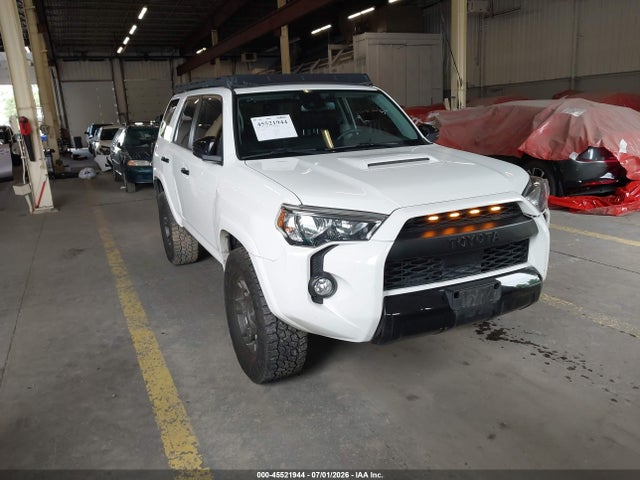 Toyota 4runner Venture Special Edition 2020 JTEBU5JR0L5831122 головне зображення