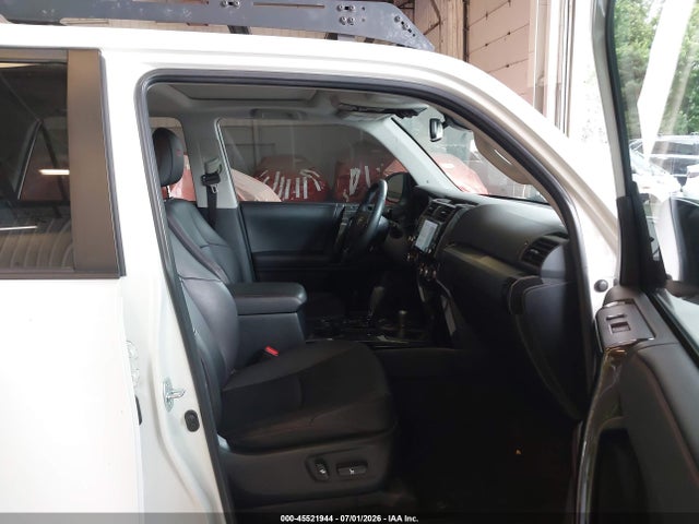 JTEBU5JR0L5831122 Toyota 4runner Venture Special Edition