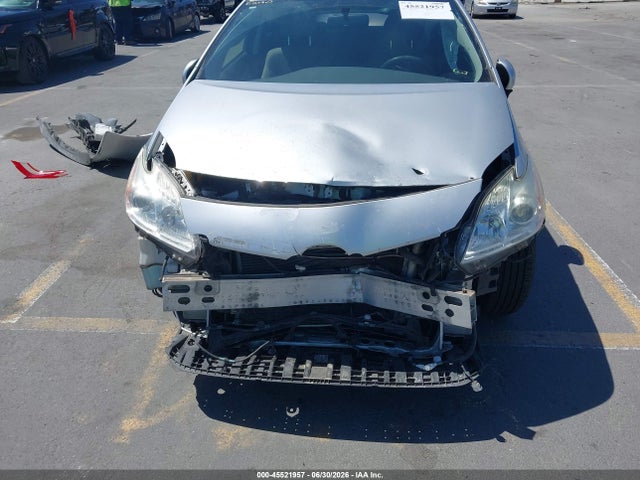 Toyota Prius Two 2015 JTDKN3DU1F1941016 Image 6