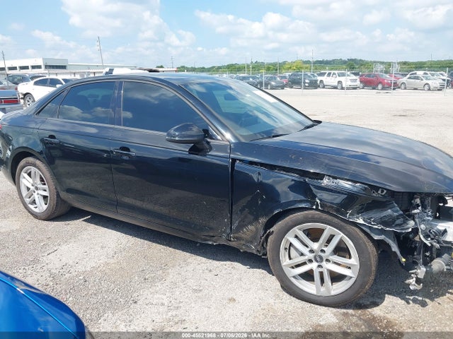 Продажа на аукционе авто 2017 Audi A4 Premium, vin: WAUGNAF47HN018037, номер лота: 45521968