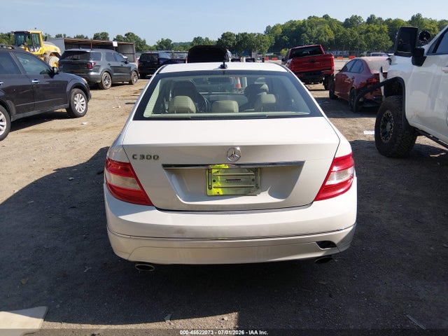 Продажа на аукционе авто 2011 Mercedes-benz C 300 Luxury, vin: WDDGF5EB5BA504597, номер лота: 45522073