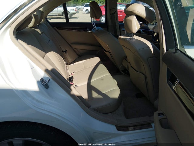 Продажа на аукционе авто 2011 Mercedes-benz C 300 Luxury, vin: WDDGF5EB5BA504597, номер лота: 45522073