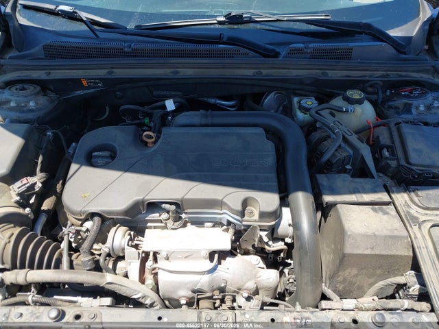 1G1ZD5ST5LF089302 Chevrolet Malibu Fwd Lt