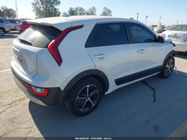 KIA NIRO LX 2024 KNDCP3LE6R5165133 Image 4
