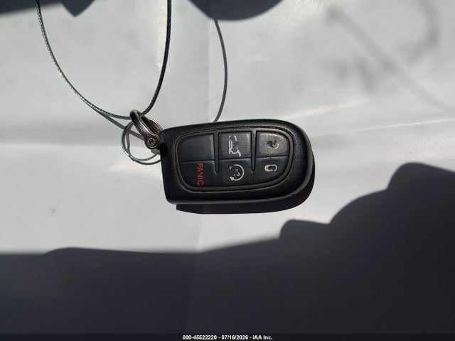 2015 Jeep Cherokee Latitude მანქანა იყიდება აუქციონზე, vin: 1C4PJLCS0FW730491, აუქციონის ნომერი: 45522220