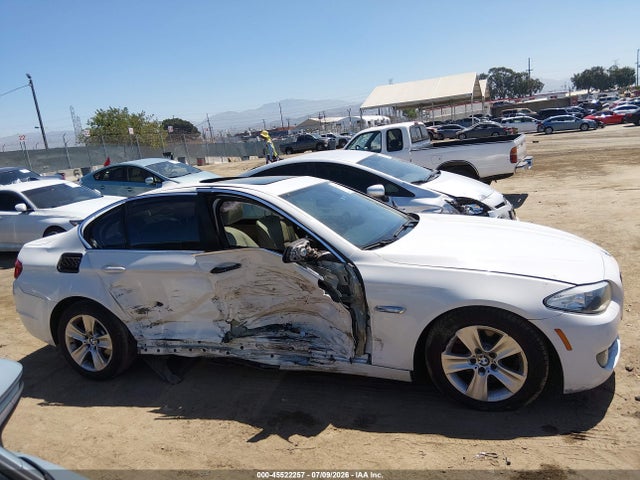 2013 Bmw 528i მანქანა იყიდება აუქციონზე, vin: WBAXG5C56DD233083, აუქციონის ნომერი: 45522257
