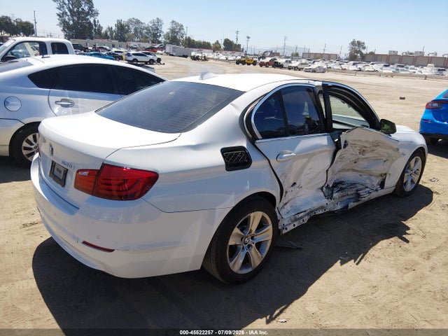 2013 Bmw 528i მანქანა იყიდება აუქციონზე, vin: WBAXG5C56DD233083, აუქციონის ნომერი: 45522257