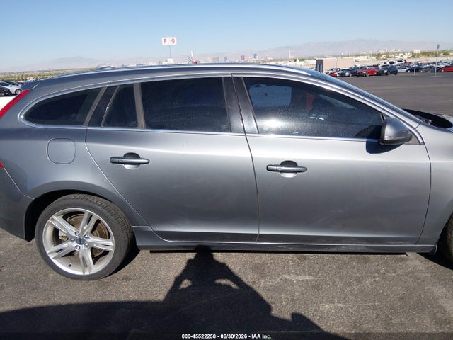 YV1612SK7G1310226 Volvo V60 T5 Premier