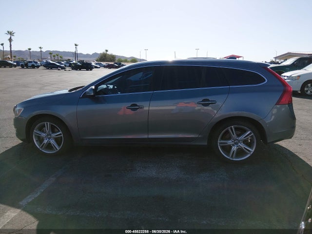 YV1612SK7G1310226 Volvo V60 T5 Premier