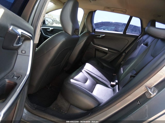 YV1612SK7G1310226 Volvo V60 T5 Premier
