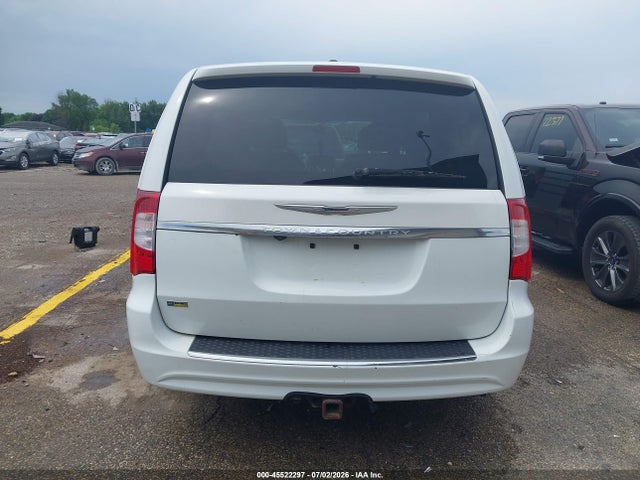 2016 Chrysler Town & Country Touring მანქანა იყიდება აუქციონზე, vin: 2C4RC1BG5GR229336, აუქციონის ნომერი: 45522297