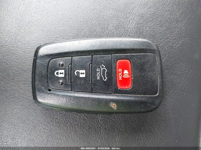 2T3C1RFV5KW054782 Toyota Rav4 Xle Premium