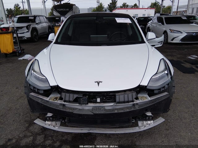 Tesla Model 3 Long Range/mid Range 2018 5YJ3E1EA2JF038743 Image 12
