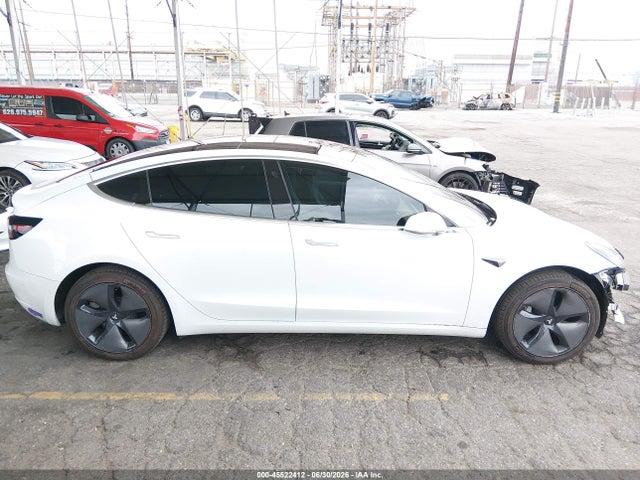 45522412 :رقم المزاد ، 5YJ3E1EA2JF038743 vin ، 2018 Tesla Model 3 Long Range/mid Range مزاد بيع