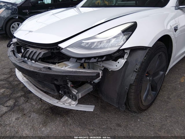 Tesla Model 3 Long Range/mid Range 2018 5YJ3E1EA2JF038743 Image 6
