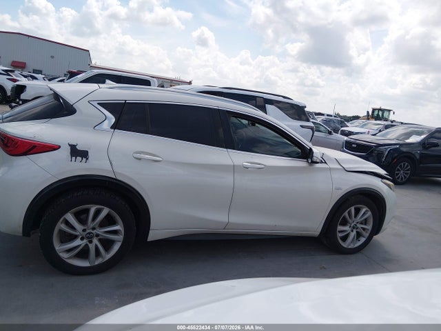 2018 Infiniti Qx30 Premium მანქანა იყიდება აუქციონზე, vin: SJKCH5CP6JA045111, აუქციონის ნომერი: 45522434