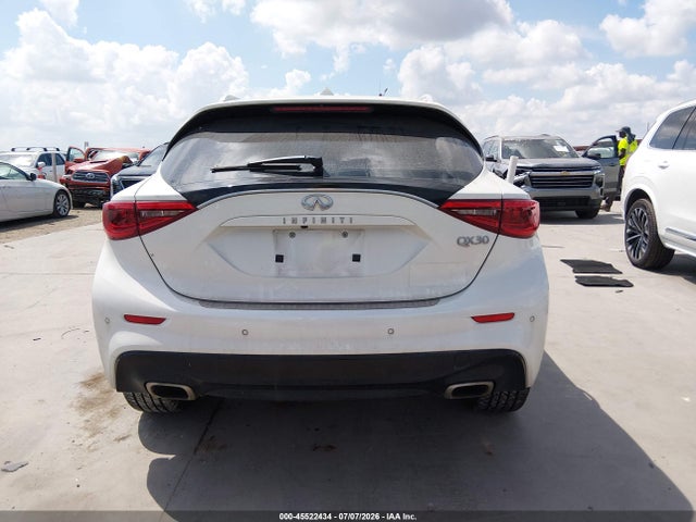 2018 Infiniti Qx30 Premium მანქანა იყიდება აუქციონზე, vin: SJKCH5CP6JA045111, აუქციონის ნომერი: 45522434